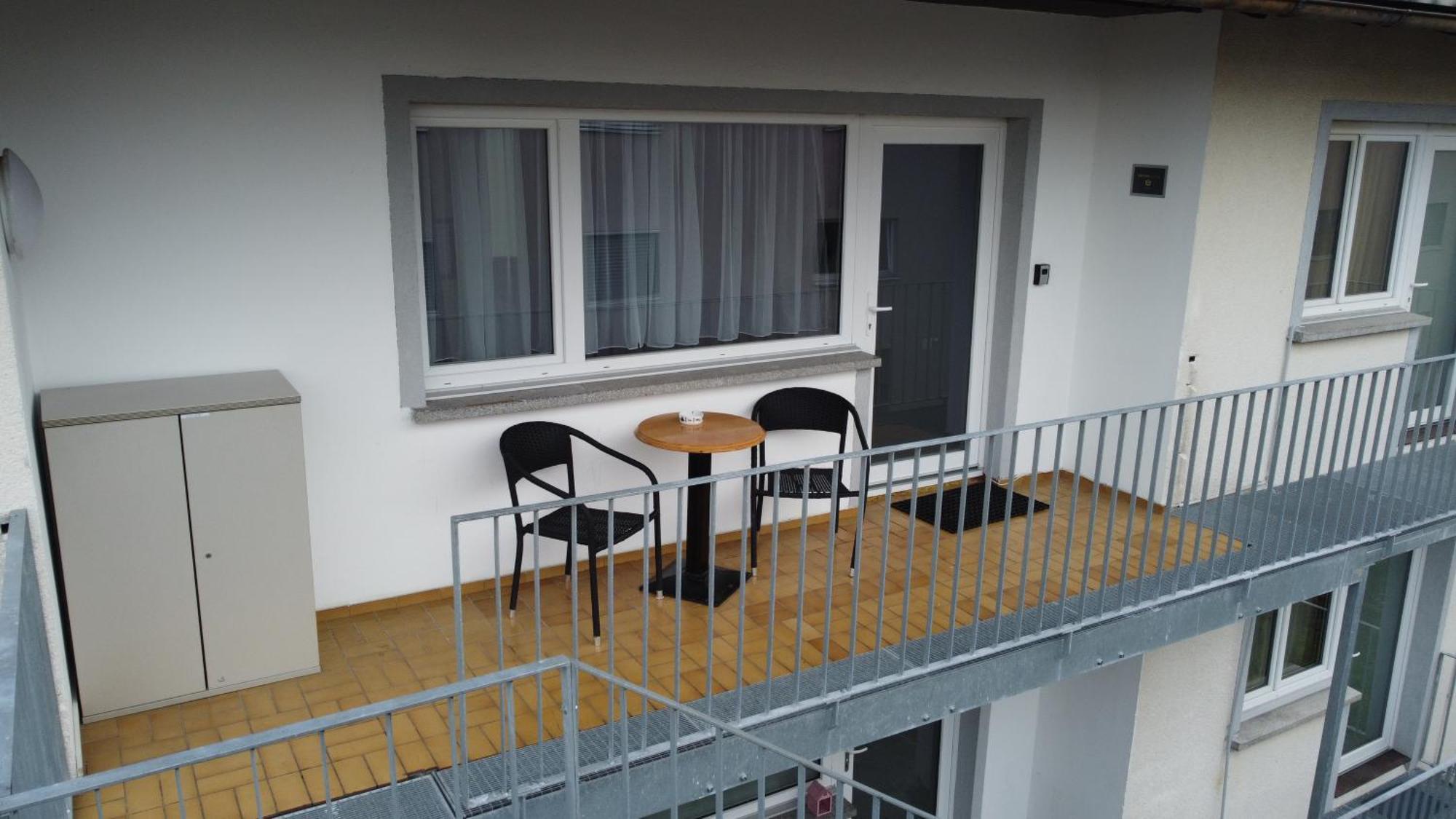 Budget Studio - 2 Einzelbetten - Parkplatz Dornbirn Dış mekan fotoğraf