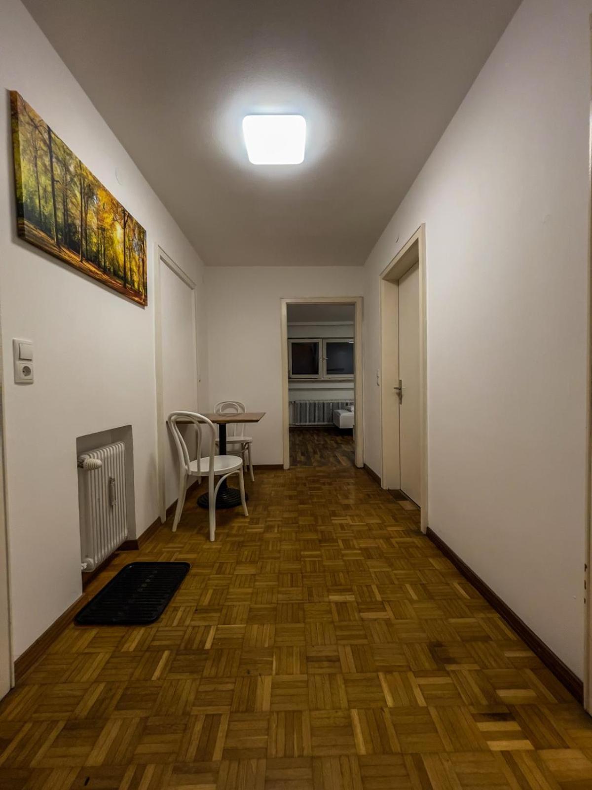 Budget Studio - 2 Einzelbetten - Parkplatz Dornbirn Dış mekan fotoğraf
